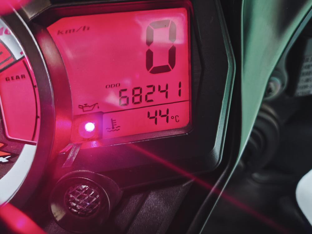 Suzuki GSX R 750 (2008 - 10) (6)