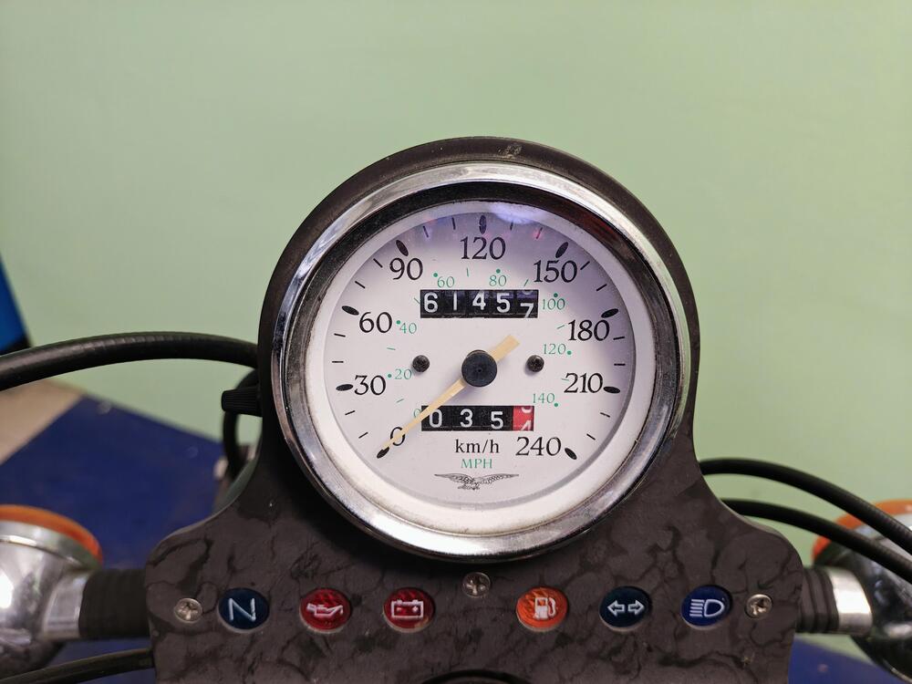 Moto Guzzi California Stone (2001 - 06) (7)