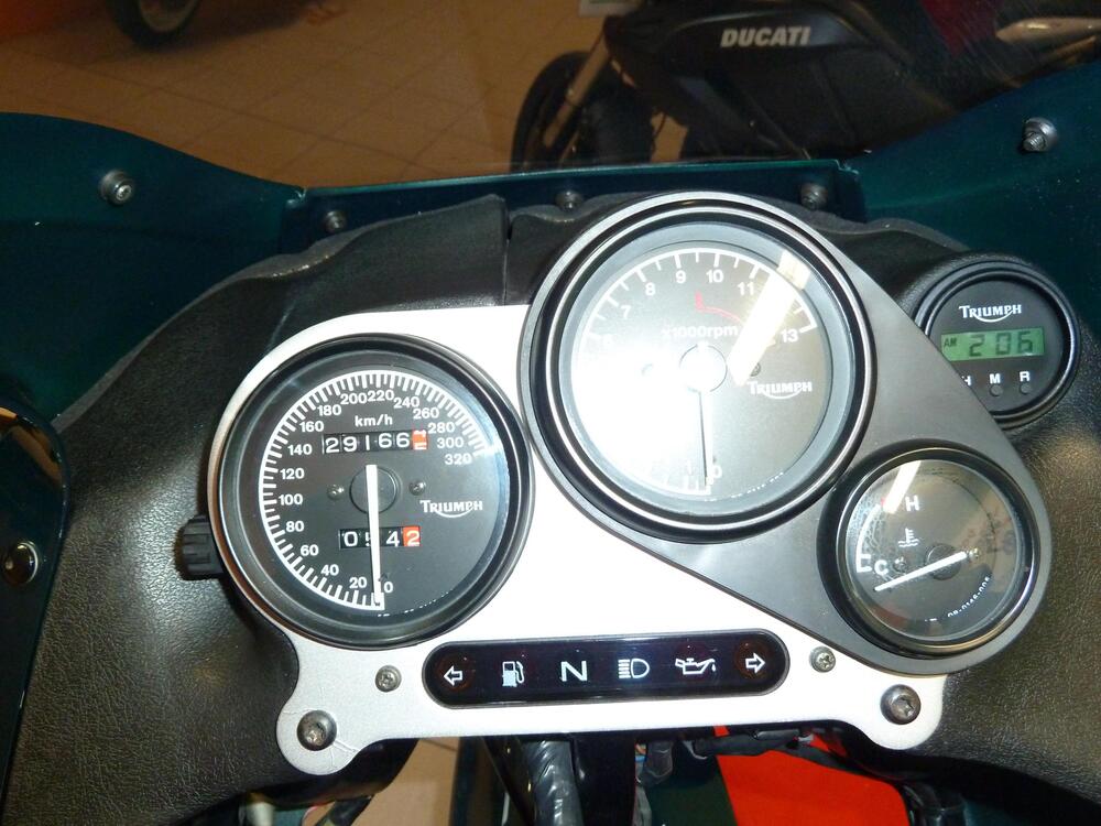 Triumph Sprint 900 (1993 - 98) (2)