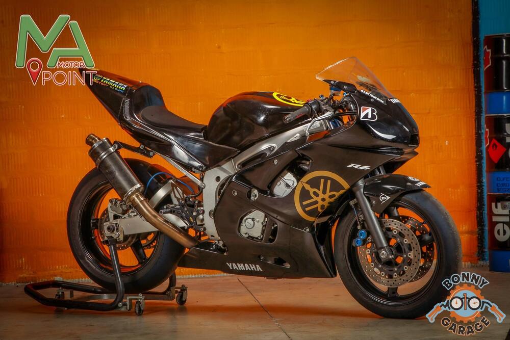 Yamaha YZF R6 (1999 - 00) (10)