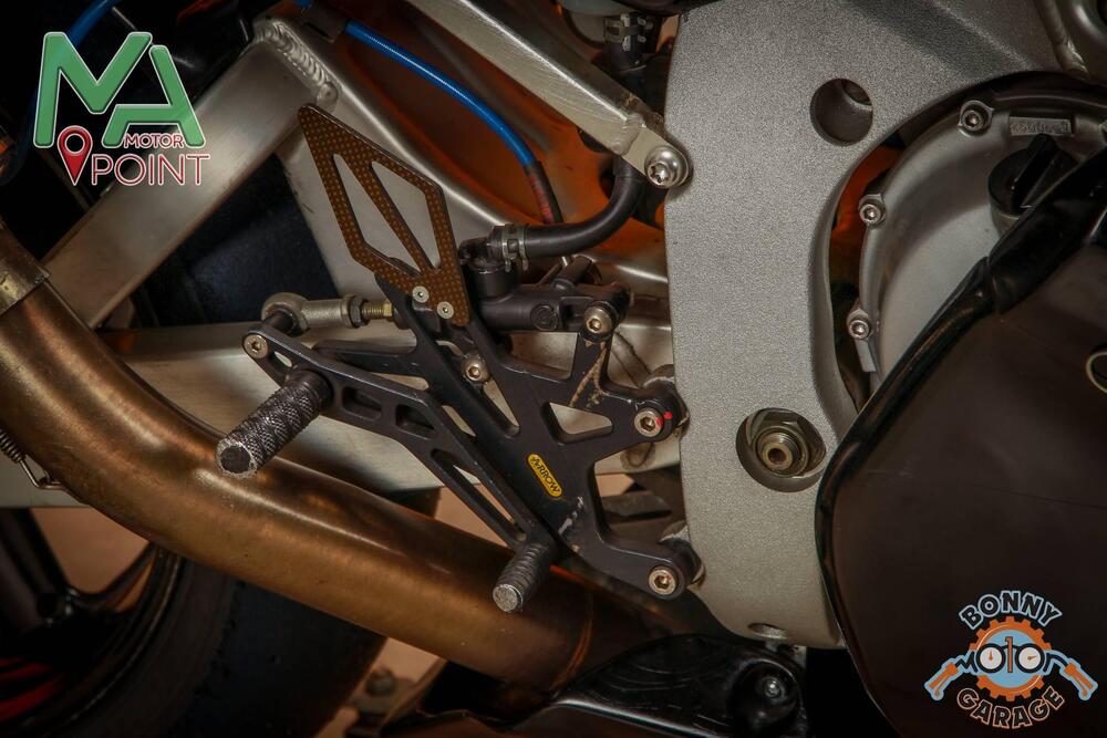 Yamaha YZF R6 (1999 - 00) (12)