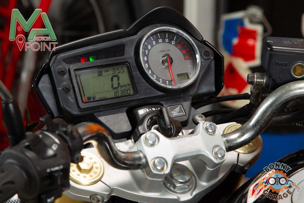 Honda Hornet 600 (2005 - 06) (12)