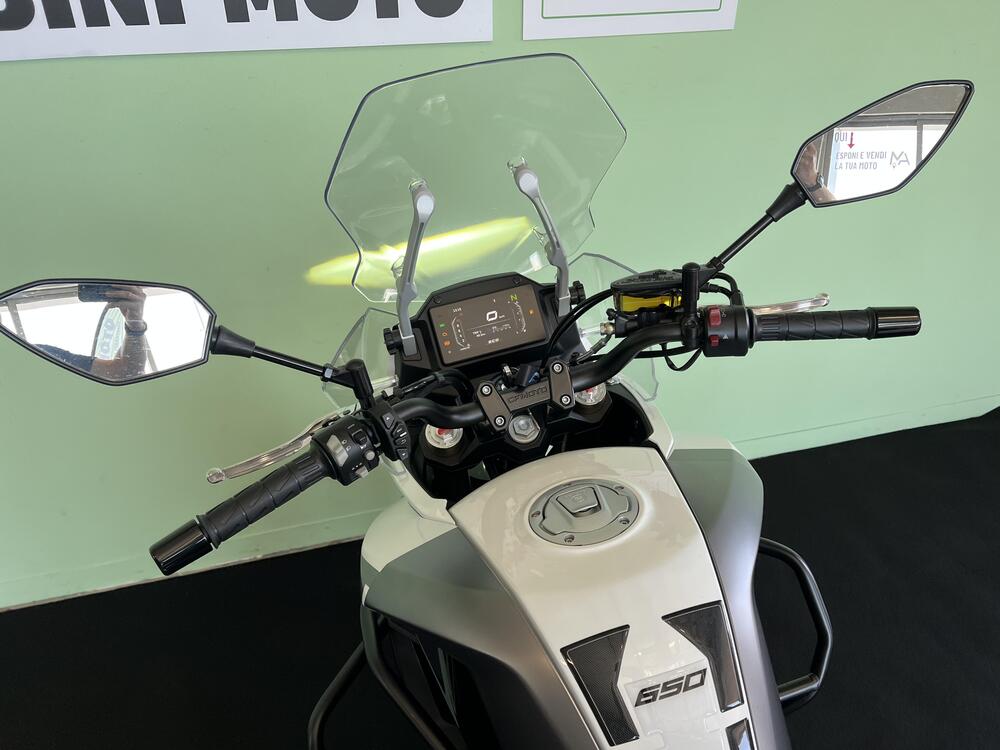 CFMOTO 650MT (2021 - 24) (20)