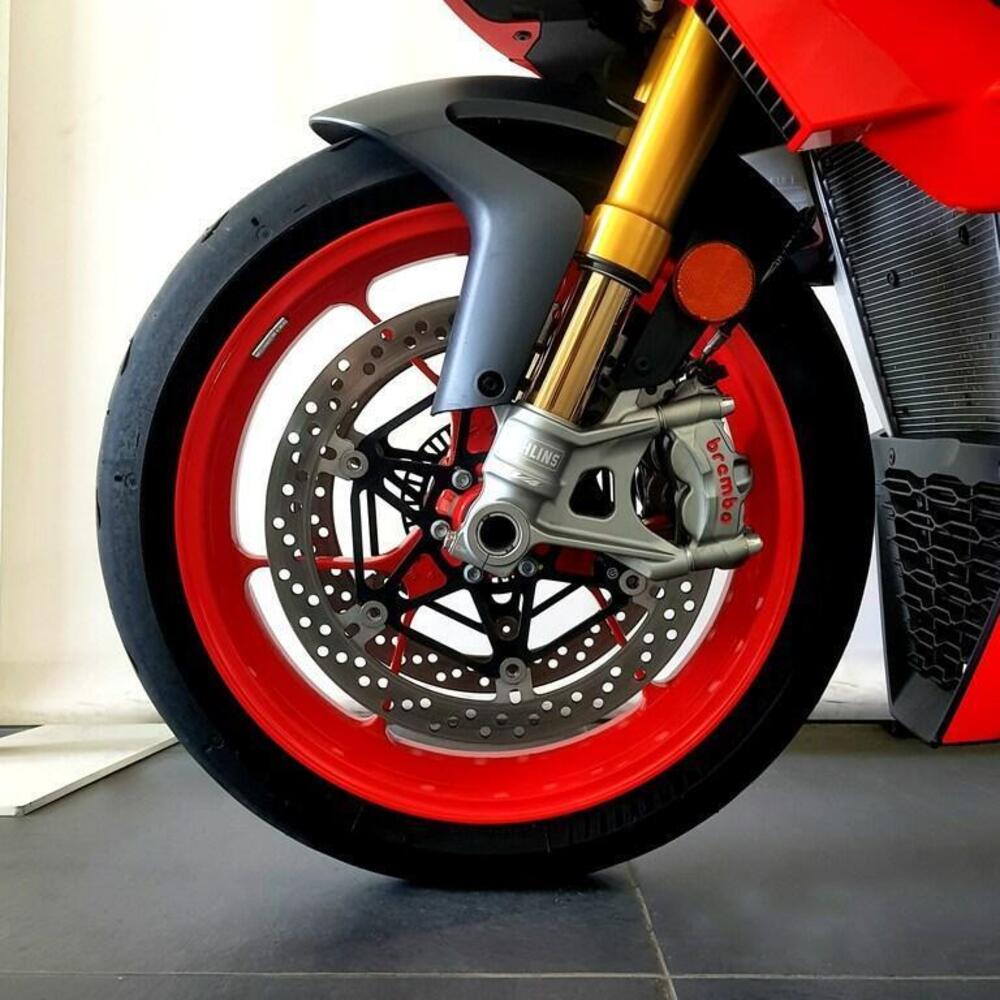 Aprilia Tuono V4 Factory (2021 - 24) (7)