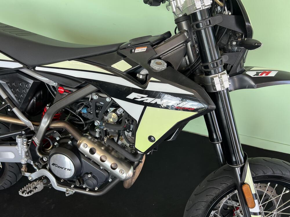 Fantic Motor XMF 125 Motard Performance 4t (2021 - 22) (10)