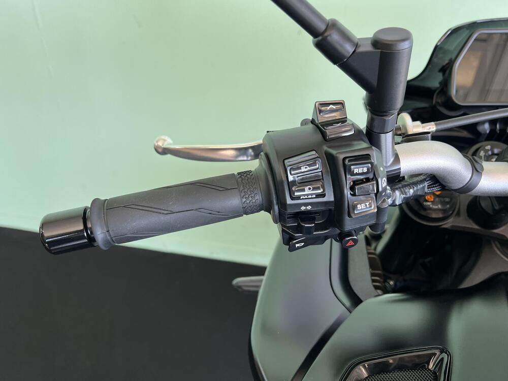 Yamaha MT-10 (2022 - 26) (18)