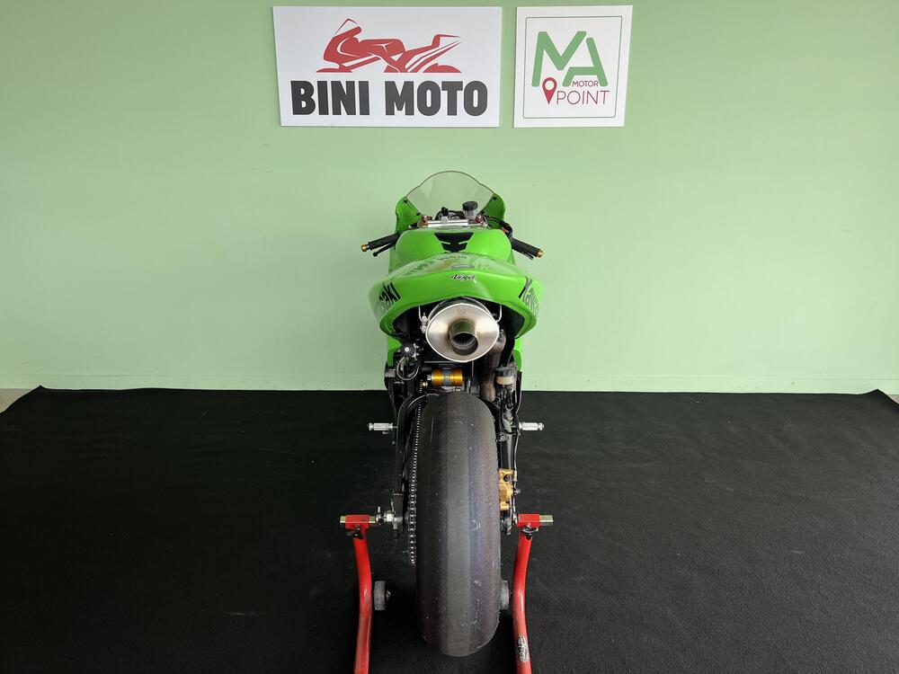 Kawasaki Ninja 636 ZX-6R (2005 - 06) (7)