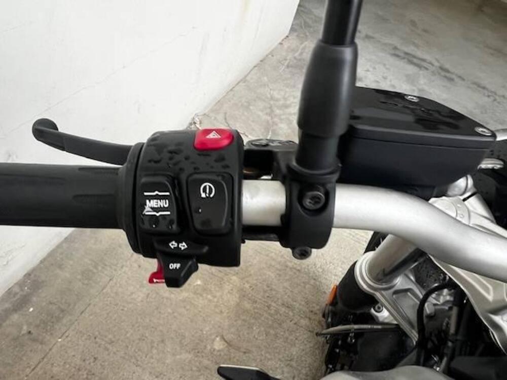 Bmw R nineT Scrambler (2021 - 24) (3)