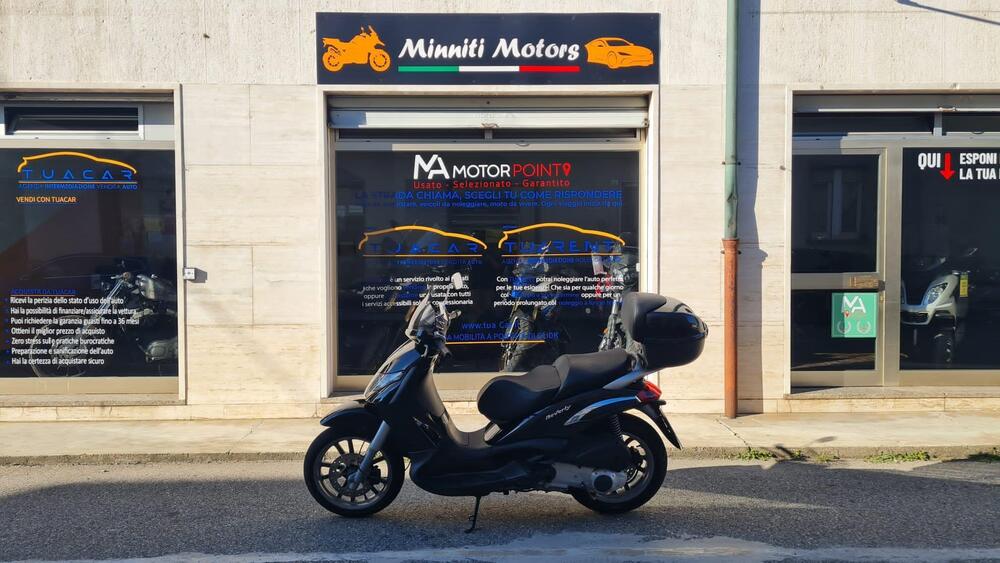 Piaggio Beverly 250 (2004 - 05) (2)