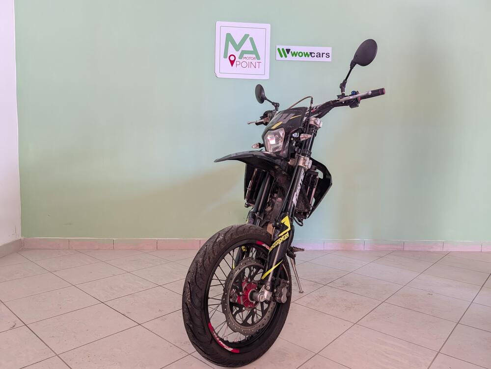 Fantic Motor Motard 125 Performance 4t (2020) (4)