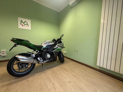 Benelli BN 302 R (2017 - 20) usata