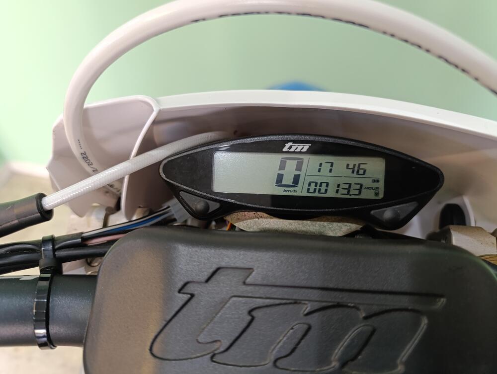 Tm Moto EN 300 Fi ES 2T (2024) (6)