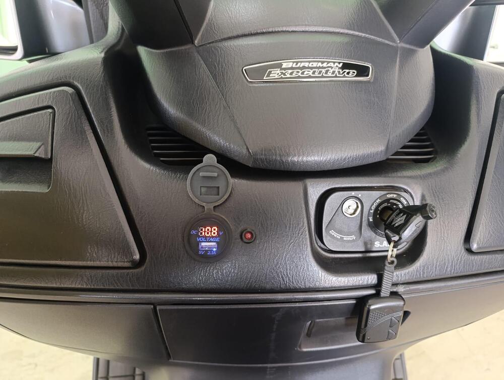 Suzuki Burgman AN 650 Executive (2004 - 06) (7)