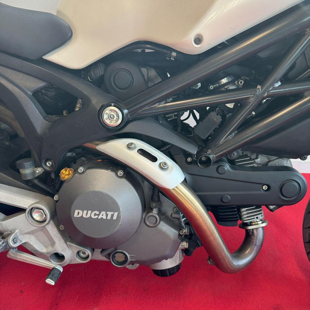 Ducati Monster 696 (2008 - 13) (7)