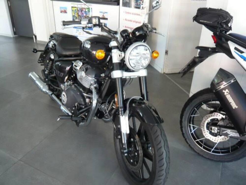 Royal Enfield Super Meteor 650 (2023 - 26) (2)