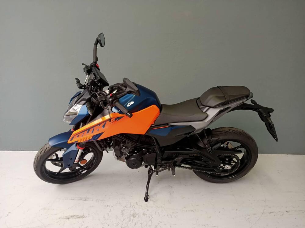 KTM 125 Duke (2024 - 25) (2)