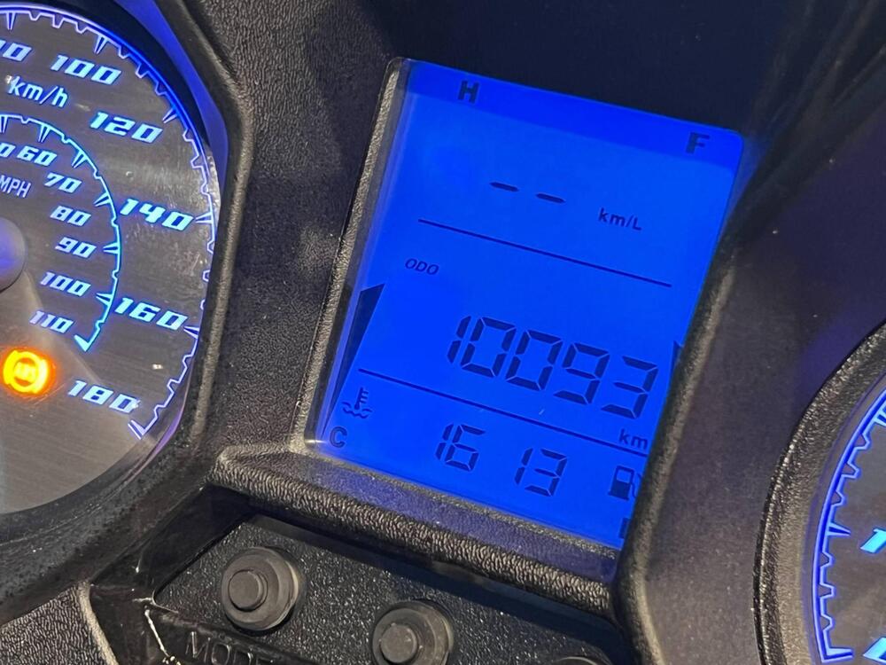 Kymco Downtown 350i TCS (2021 - 25) (6)