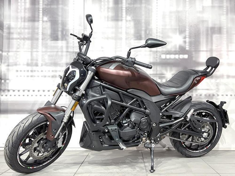 Benelli 502 C (2021 - 25) (7)