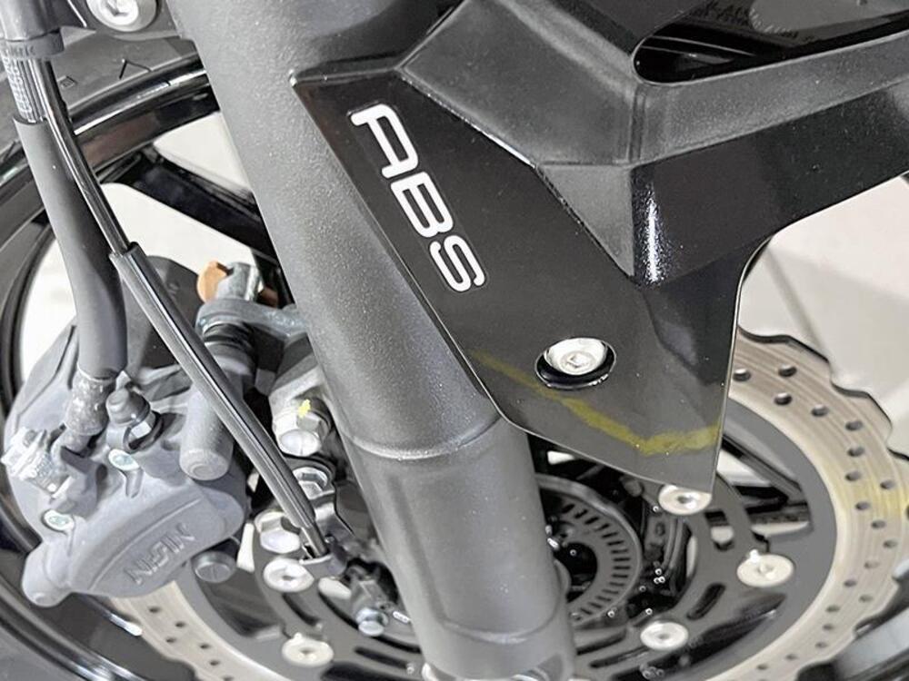 Kawasaki Z 400 (2023) (4)