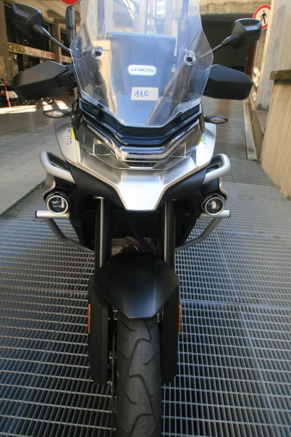 CFMOTO 800MT Touring (2022 - 26) (2)