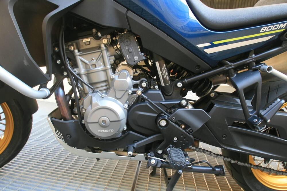 CFMOTO 800MT Touring (2022 - 26) (7)