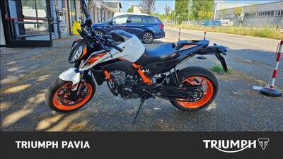 KTM 890 Duke R (2021) usata