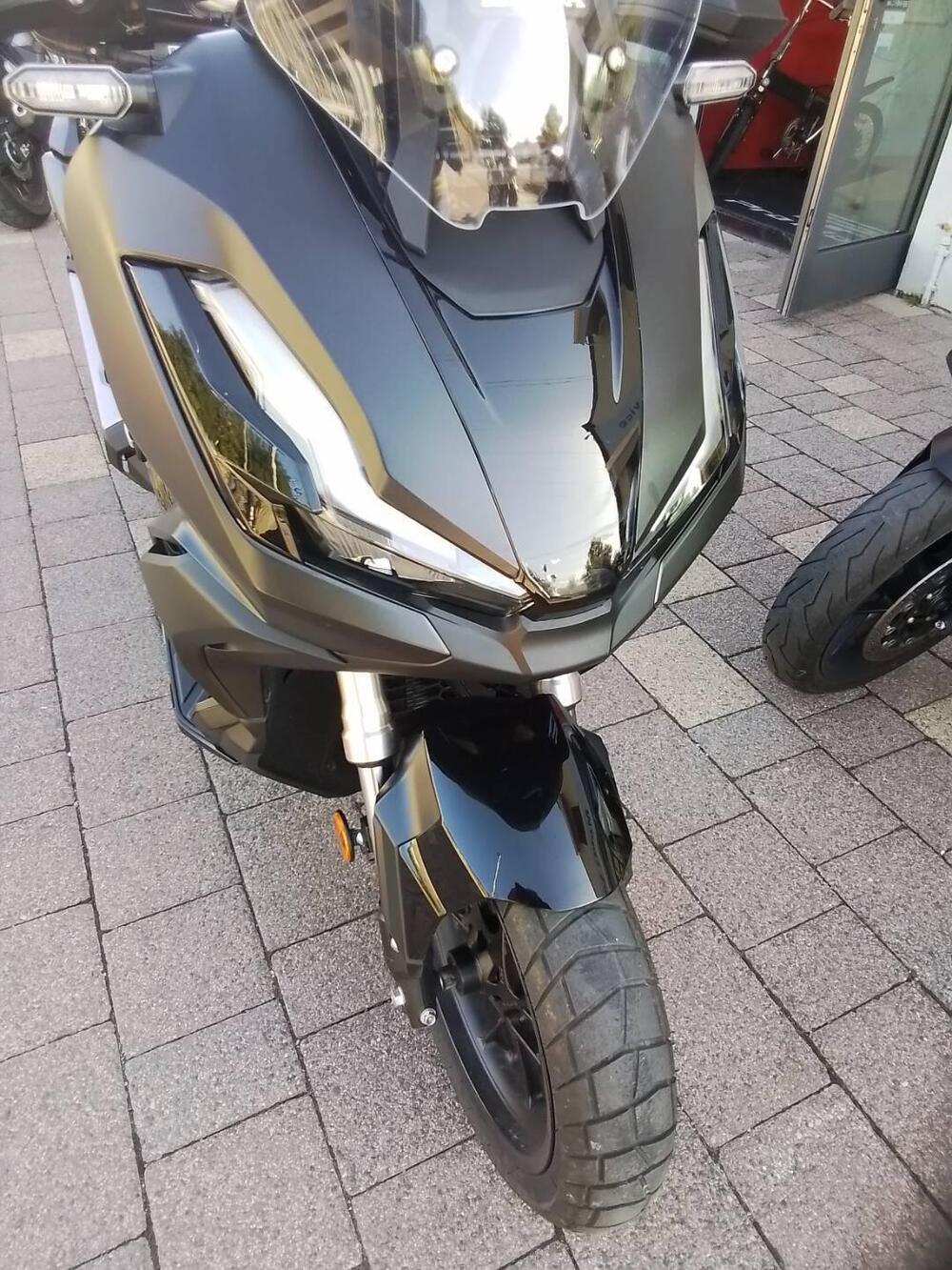 Honda ADV 350 (2022 - 24) (3)