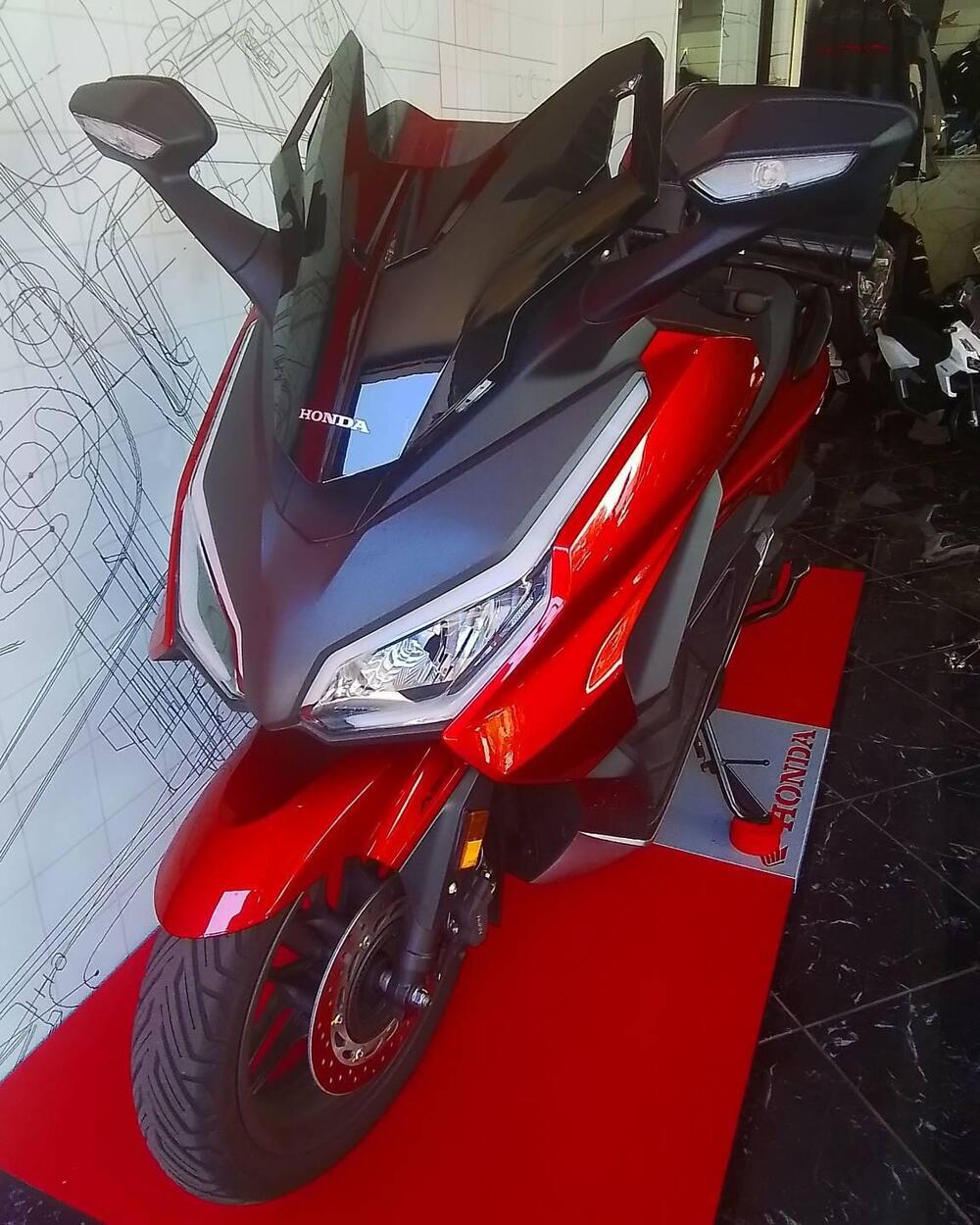 Honda Forza 350 (2022 - 24) (3)