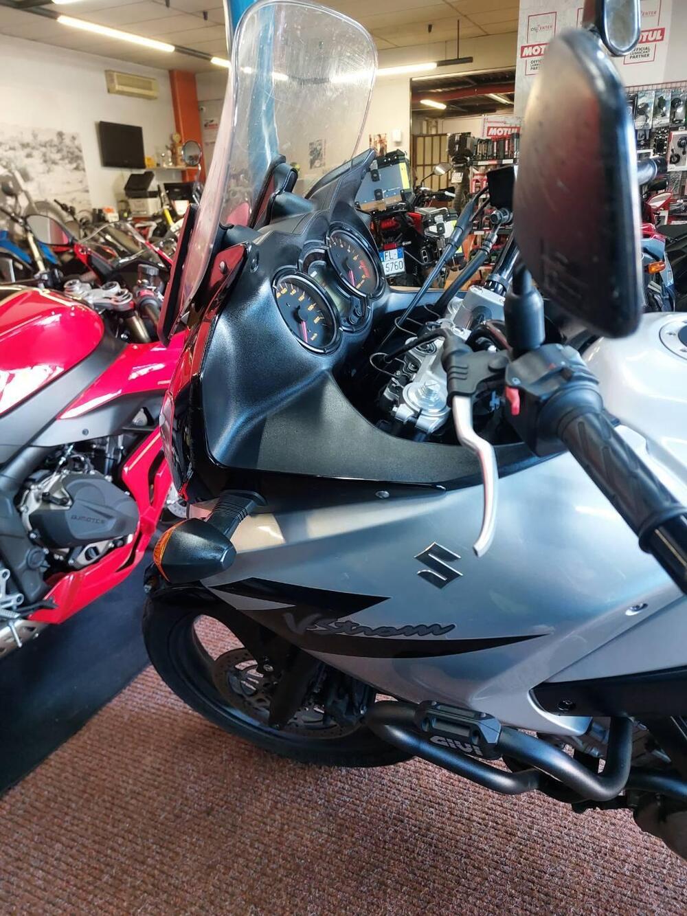 Suzuki V-Strom 650DL (2004 - 06) (7)