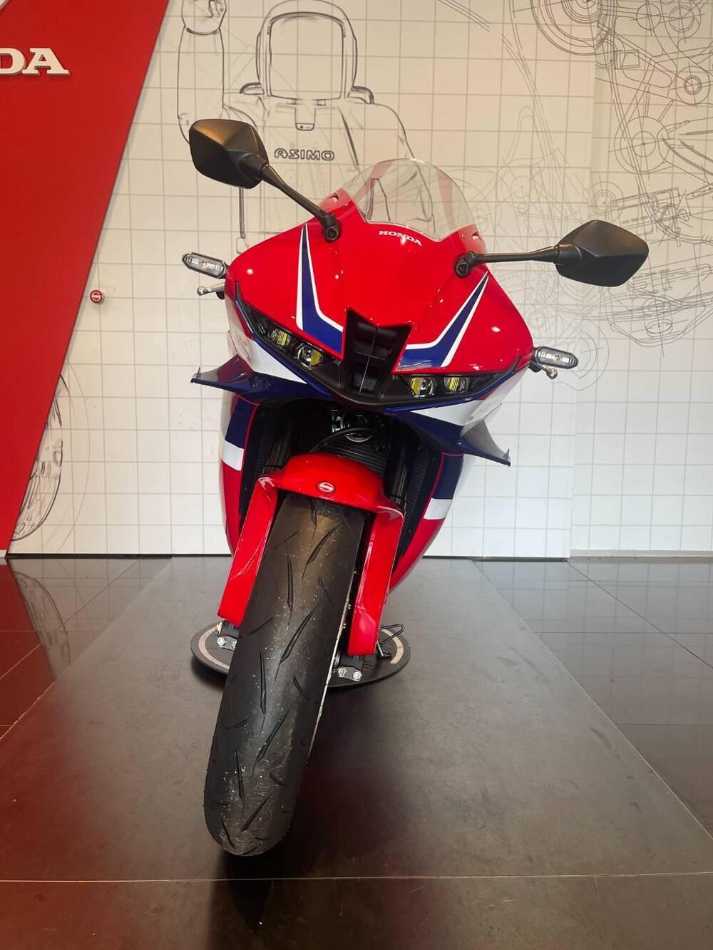 Honda CBR 600 RR (2024 - 26) (4)