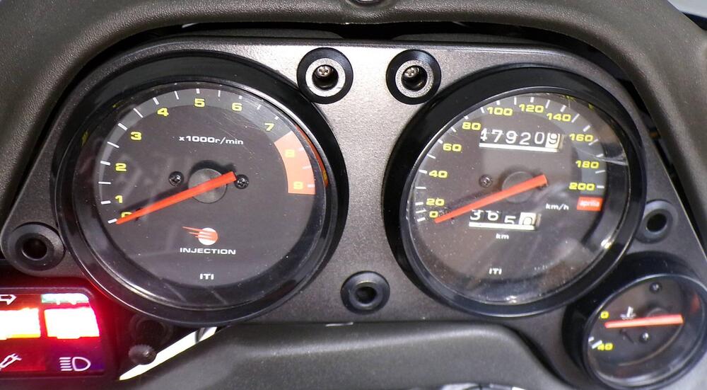 Aprilia Pegaso 650 IE (2001 - 02) (13)