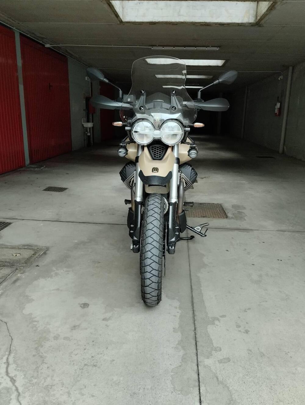 Moto Guzzi V85 TT Travel (2021 - 23) (5)