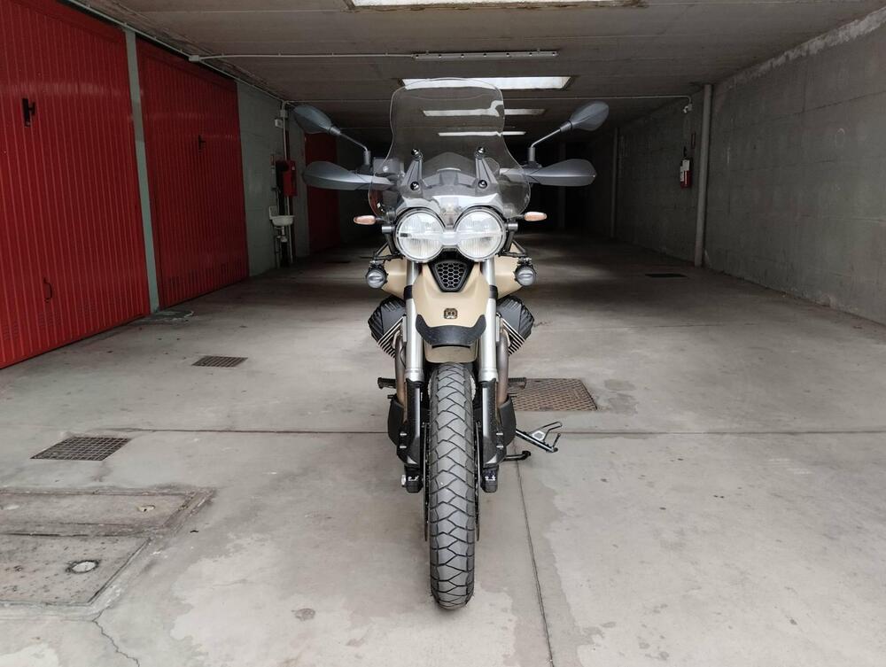 Moto Guzzi V85 TT Travel (2021 - 23) (3)