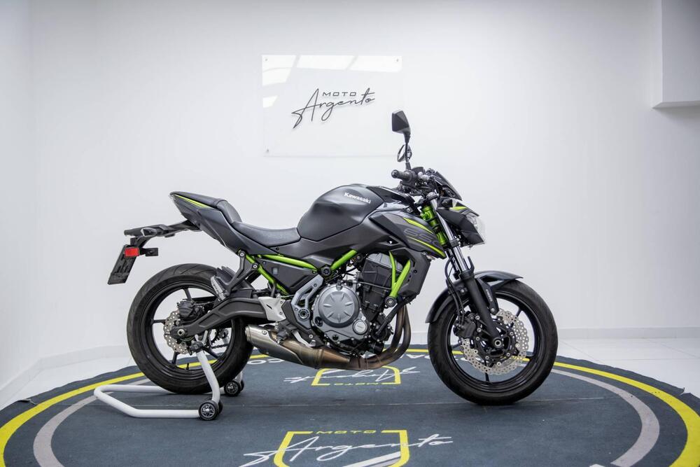 Kawasaki Z 650 (2017 - 19) (7)