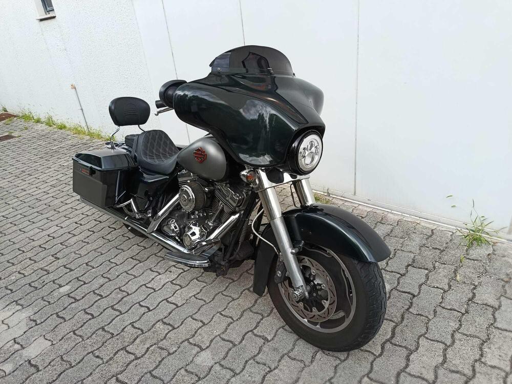 Harley-Davidson 1584 Street Glide (2008 - 10) - FLHX (2)