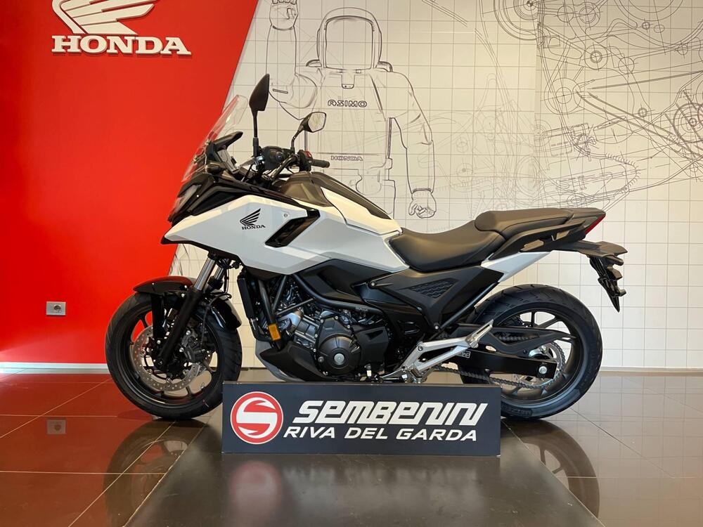 Honda NC 750 X DCT (2025 - 26) (6)