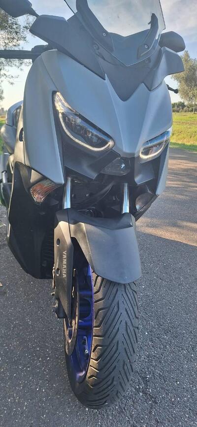 Yamaha X-Max 300 (2021 - 24) usata