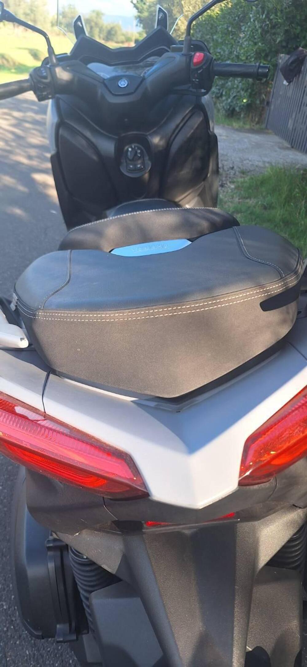 Yamaha X-Max 300 (2021 - 24) (5)