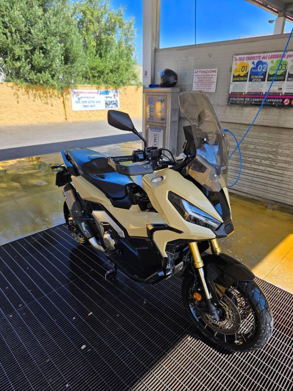 Honda X-ADV 750 DCT (2021 - 24) (2)