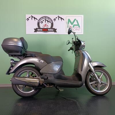 Aprilia Scarabeo 250 (2005 - 06) usata