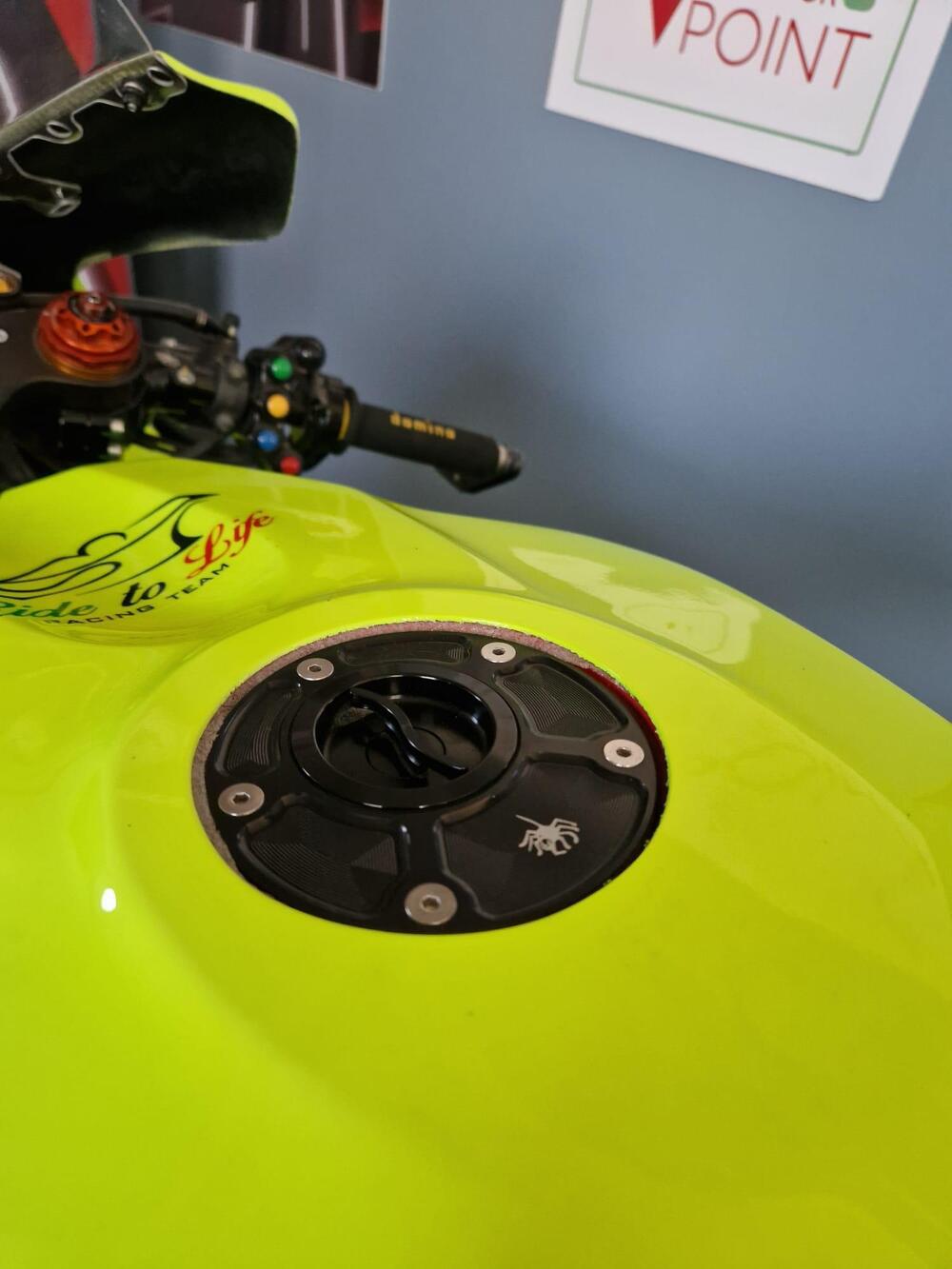 Yamaha YZF R1 (2015 - 16) (4)