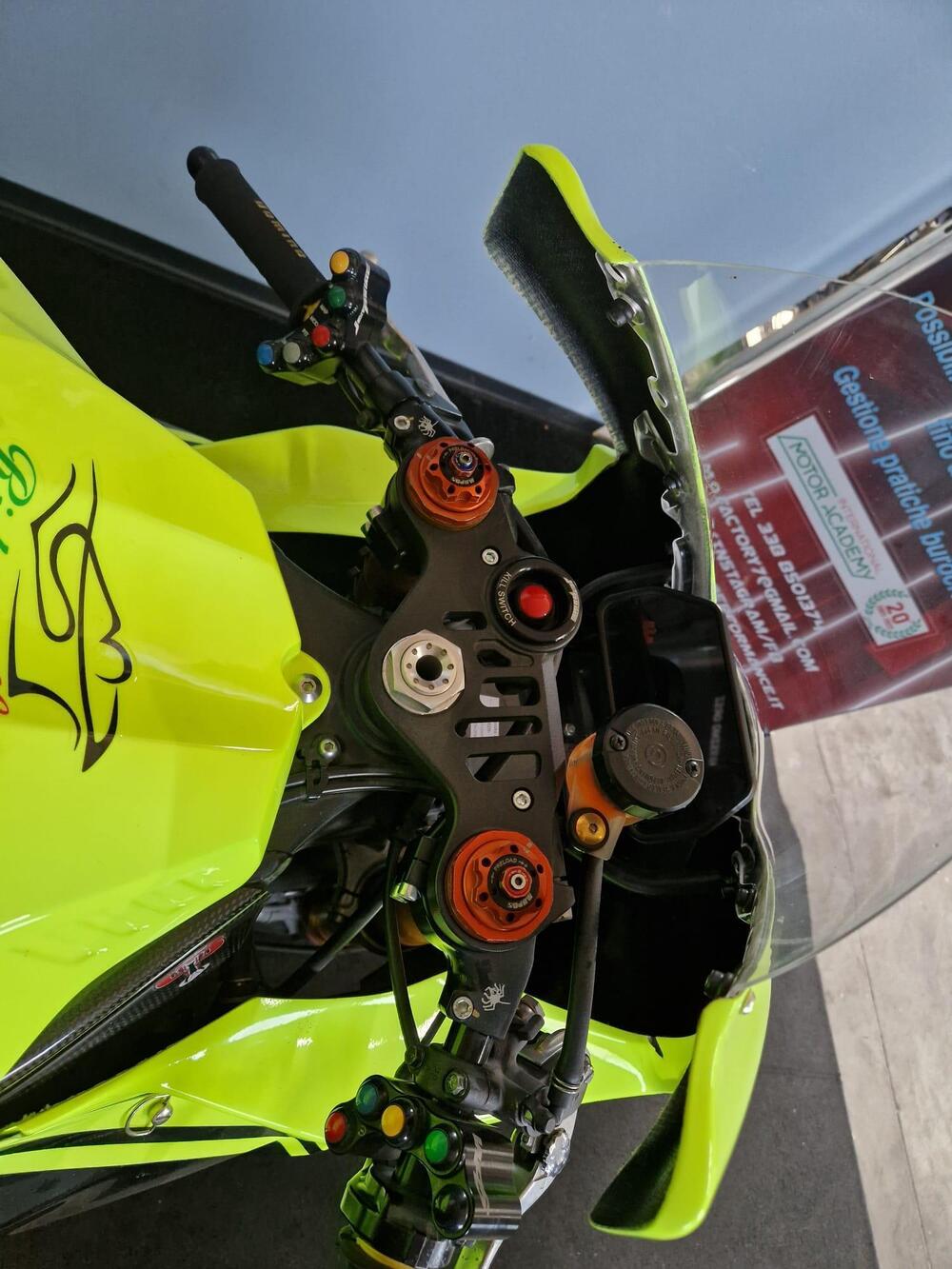 Yamaha YZF R1 (2015 - 16) (19)