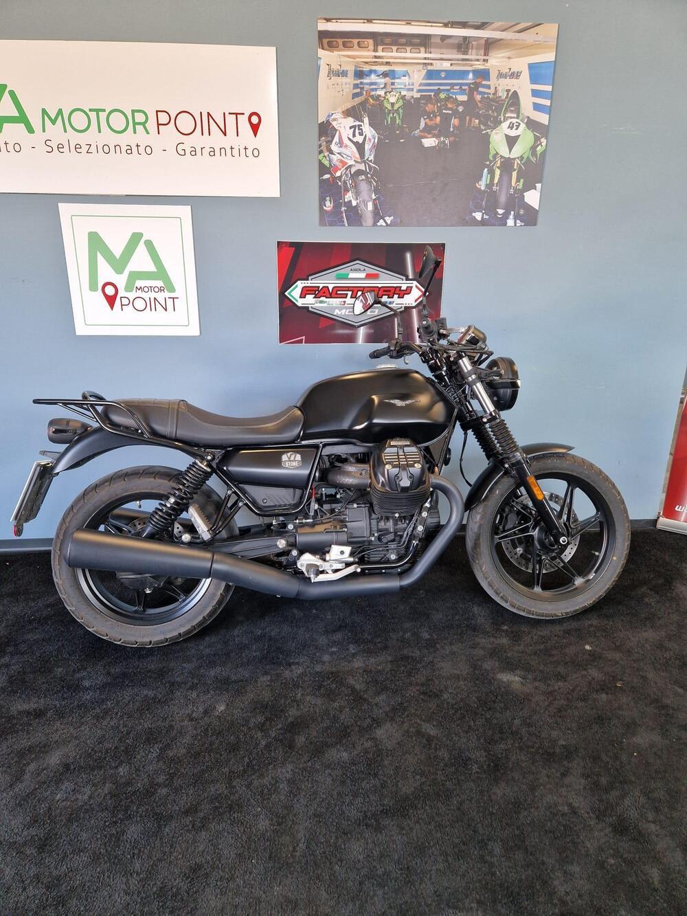 Moto Guzzi V7 Stone Centenario (2021 - 22) (3)