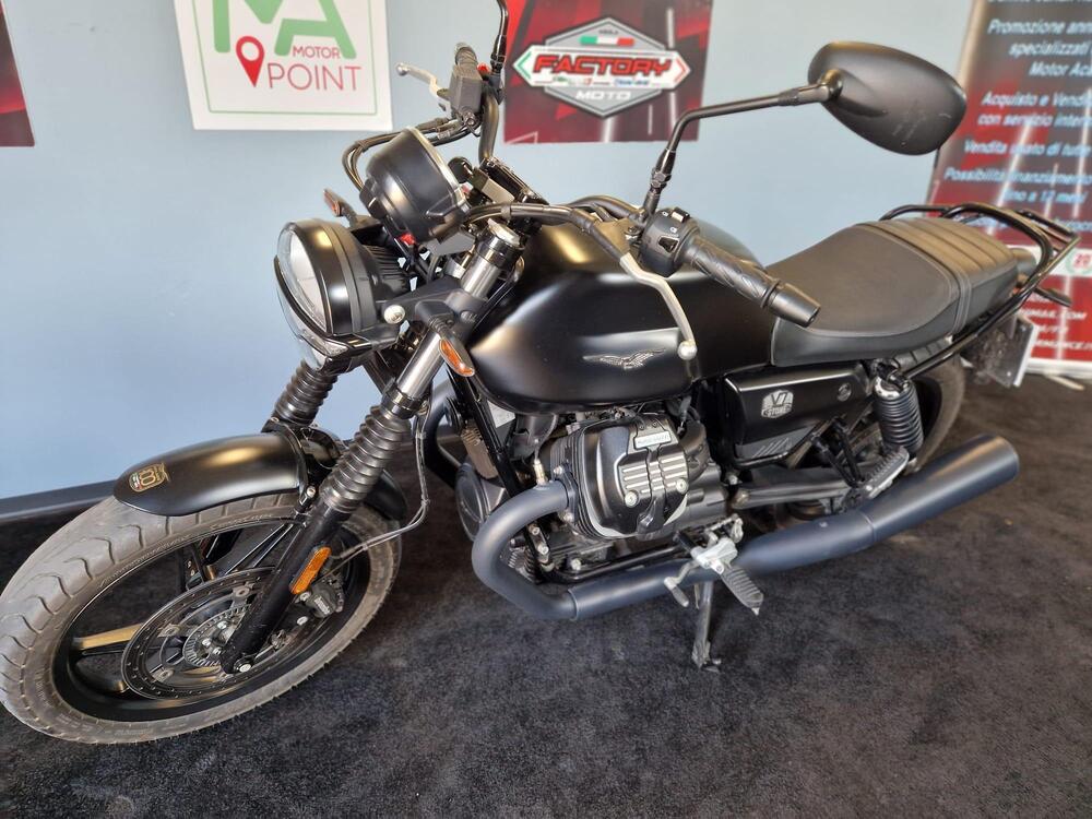 Moto Guzzi V7 Stone Centenario (2021 - 22) (13)