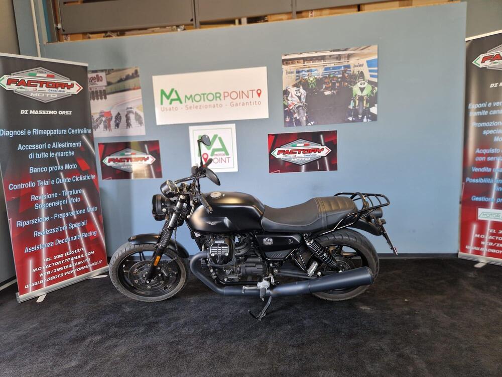 Moto Guzzi V7 Stone Centenario (2021 - 22) (20)