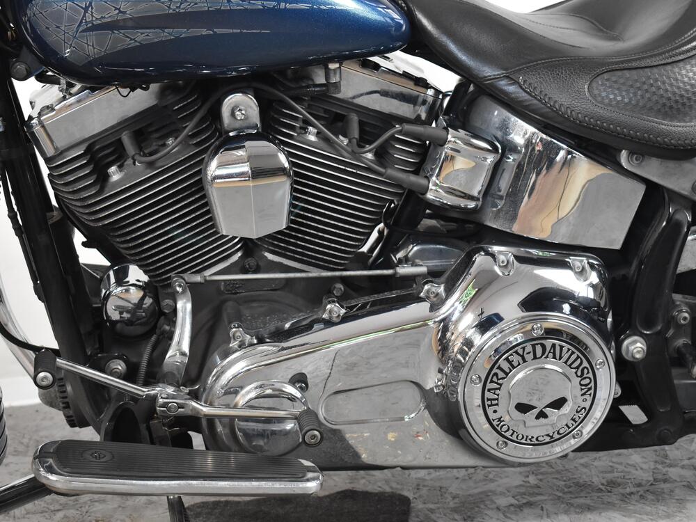 Harley-Davidson 1690 Deluxe ABS (2011 - 16) - FLSTN (16)