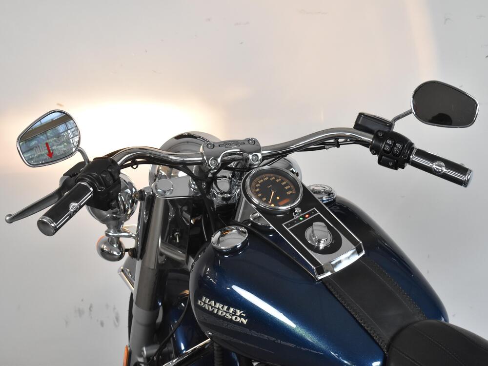 Harley-Davidson 1690 Deluxe ABS (2011 - 16) - FLSTN (19)