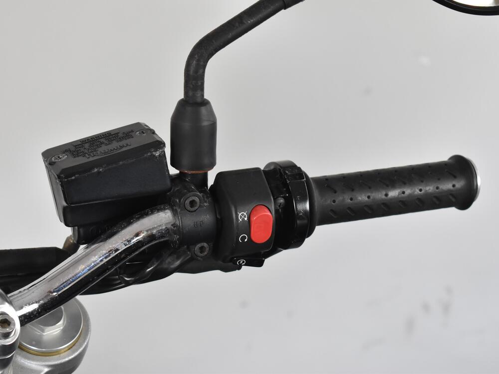 Triumph Street Triple R (2009 - 12) (18)