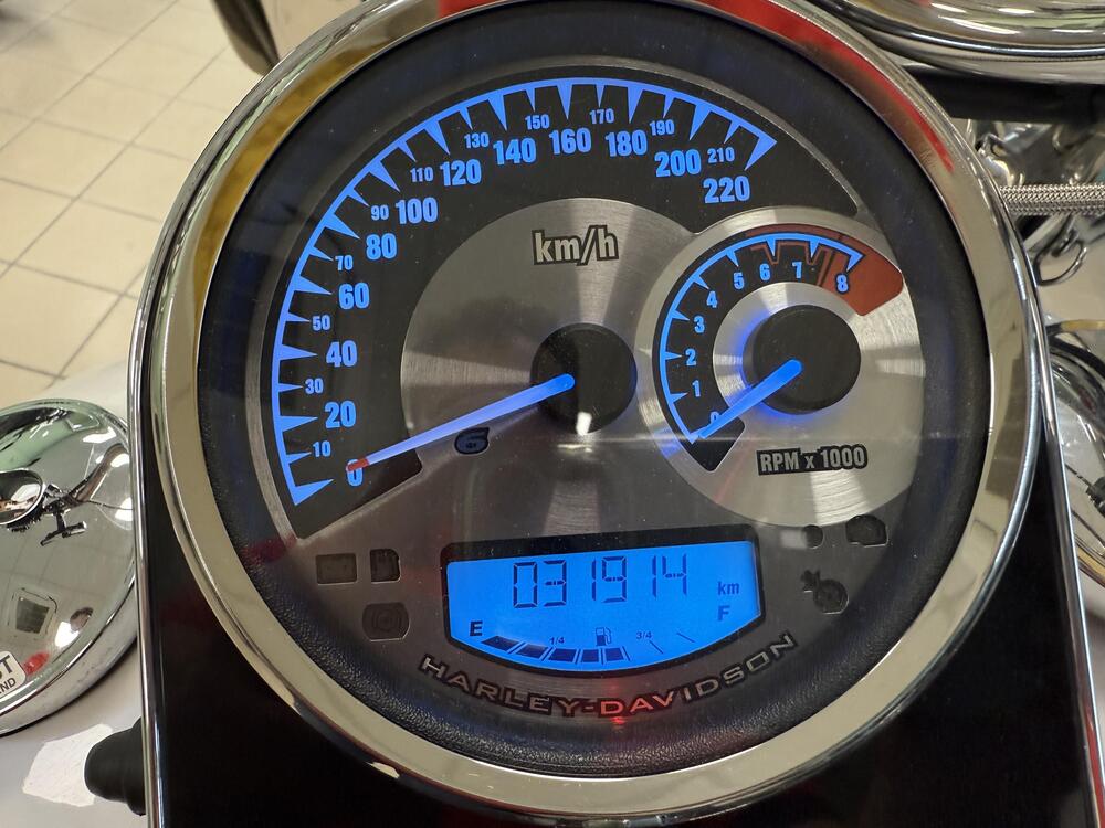 Harley-Davidson 1450 Deluxe (2005 - 06) - FLSTNI (9)