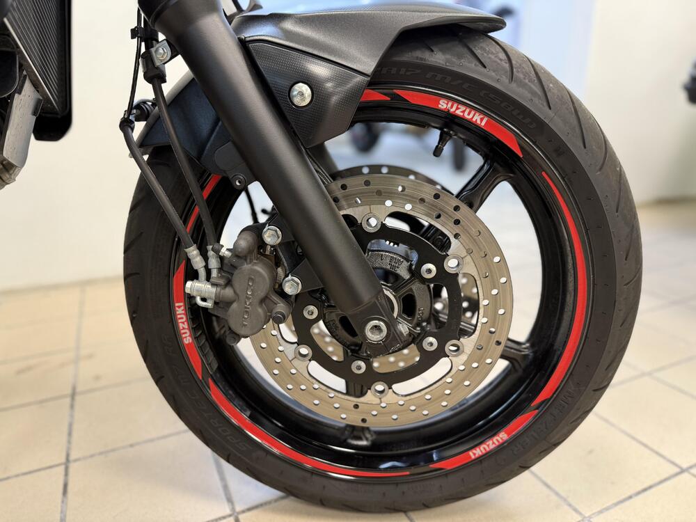 Suzuki SV 650 X (2018 - 20) (11)